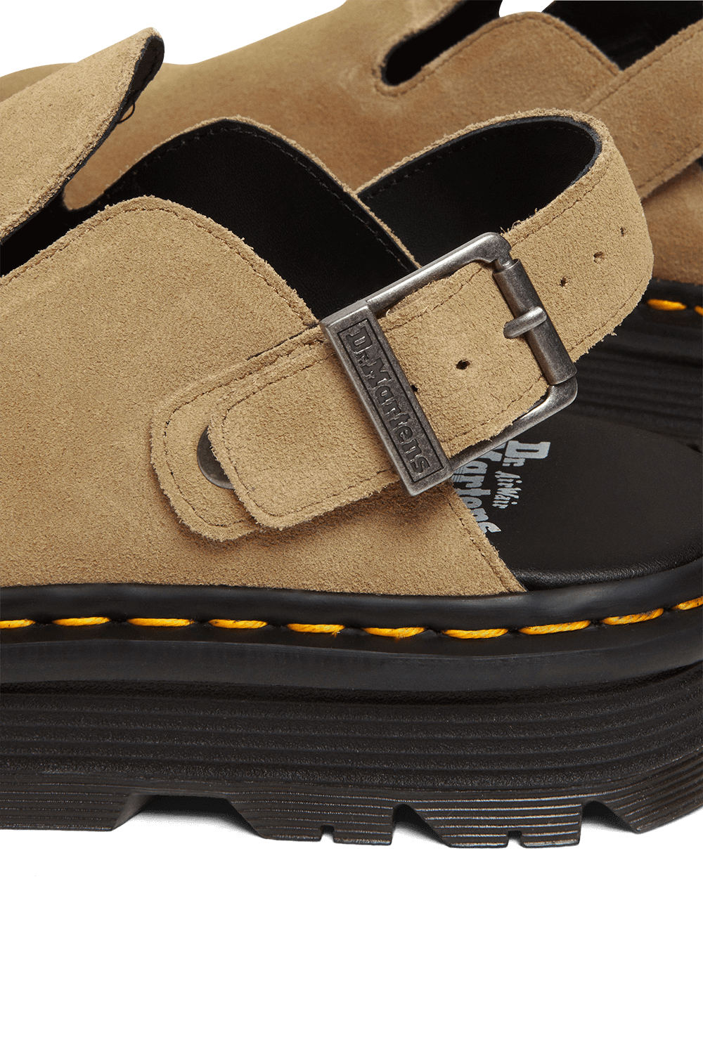 תמונת תקריב של נעלי סלינג בק