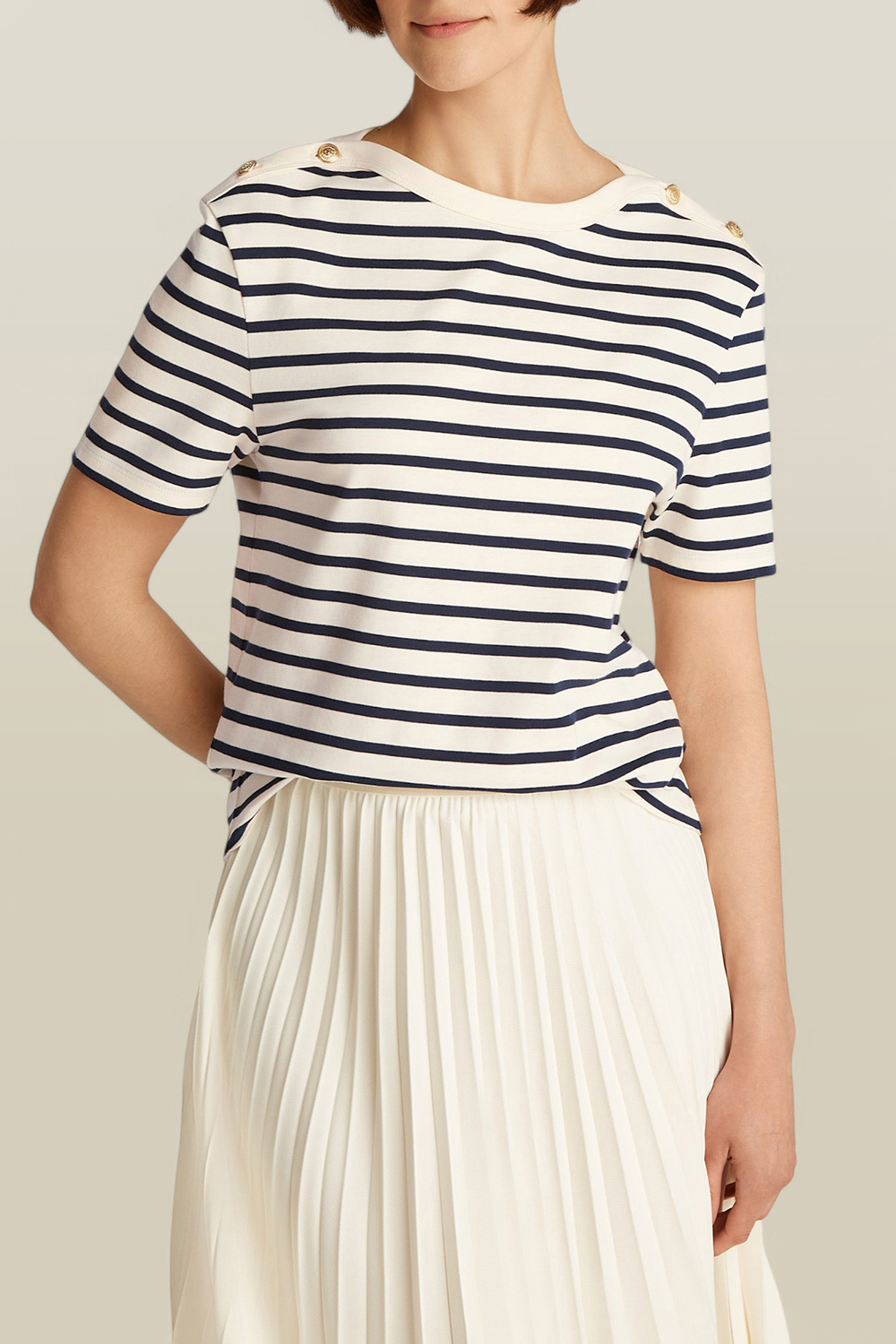 תמונת דוגמן קידמית של חולצת טי