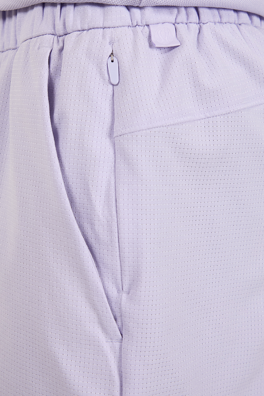 תמונת תקריב דוגמן של ABC Wovenair™ Pull-On Short 5