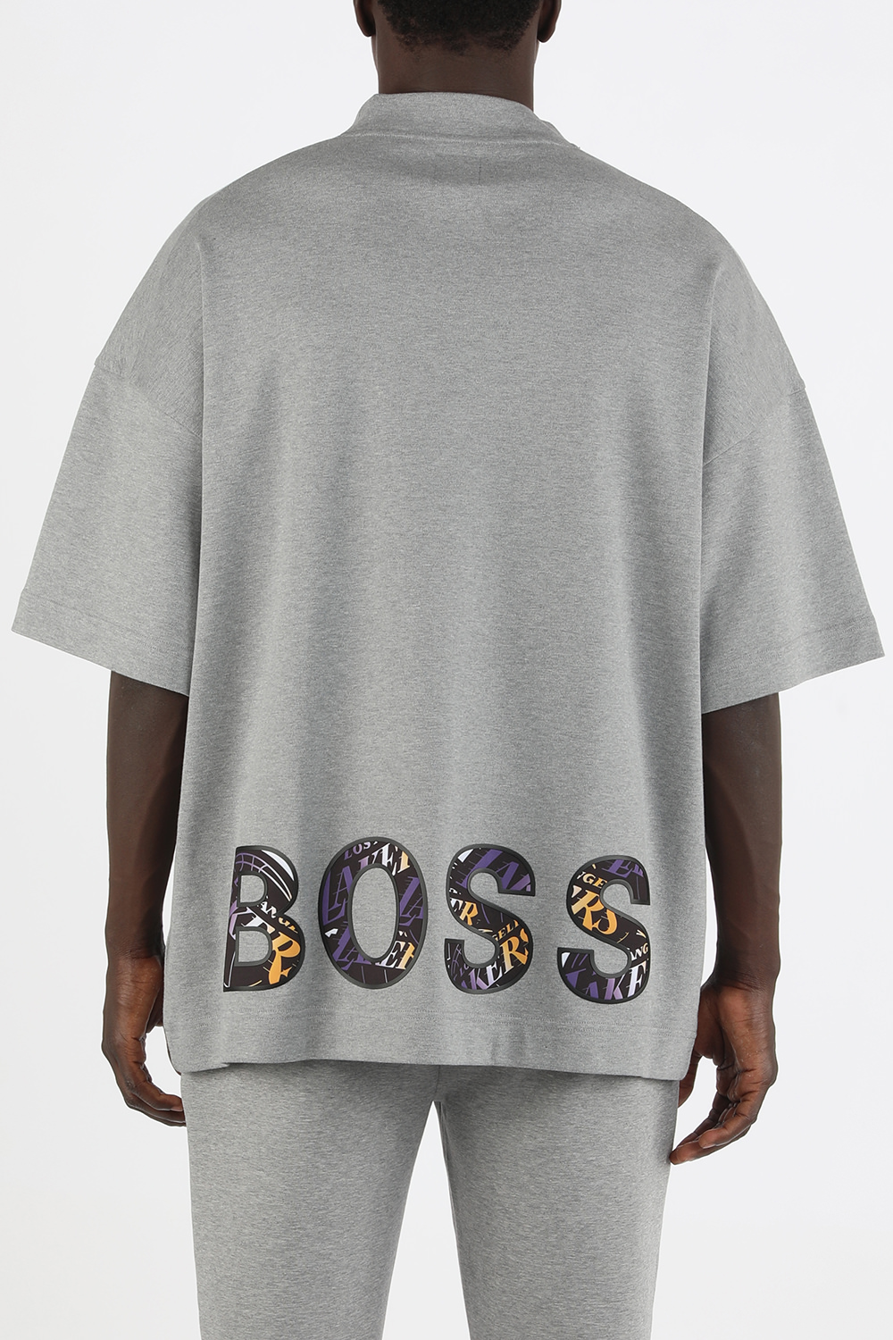 תמונת דוגמן אחורית של בוס X אן-בי-איי טי שירט לייקרס בגוון אפור