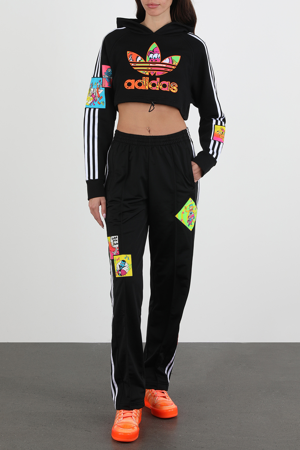 תמונת דוגמן קידמית של אדידס X ג'רמי סקוט נעלי פורום ברכיסה גבוהה בגוון כתום