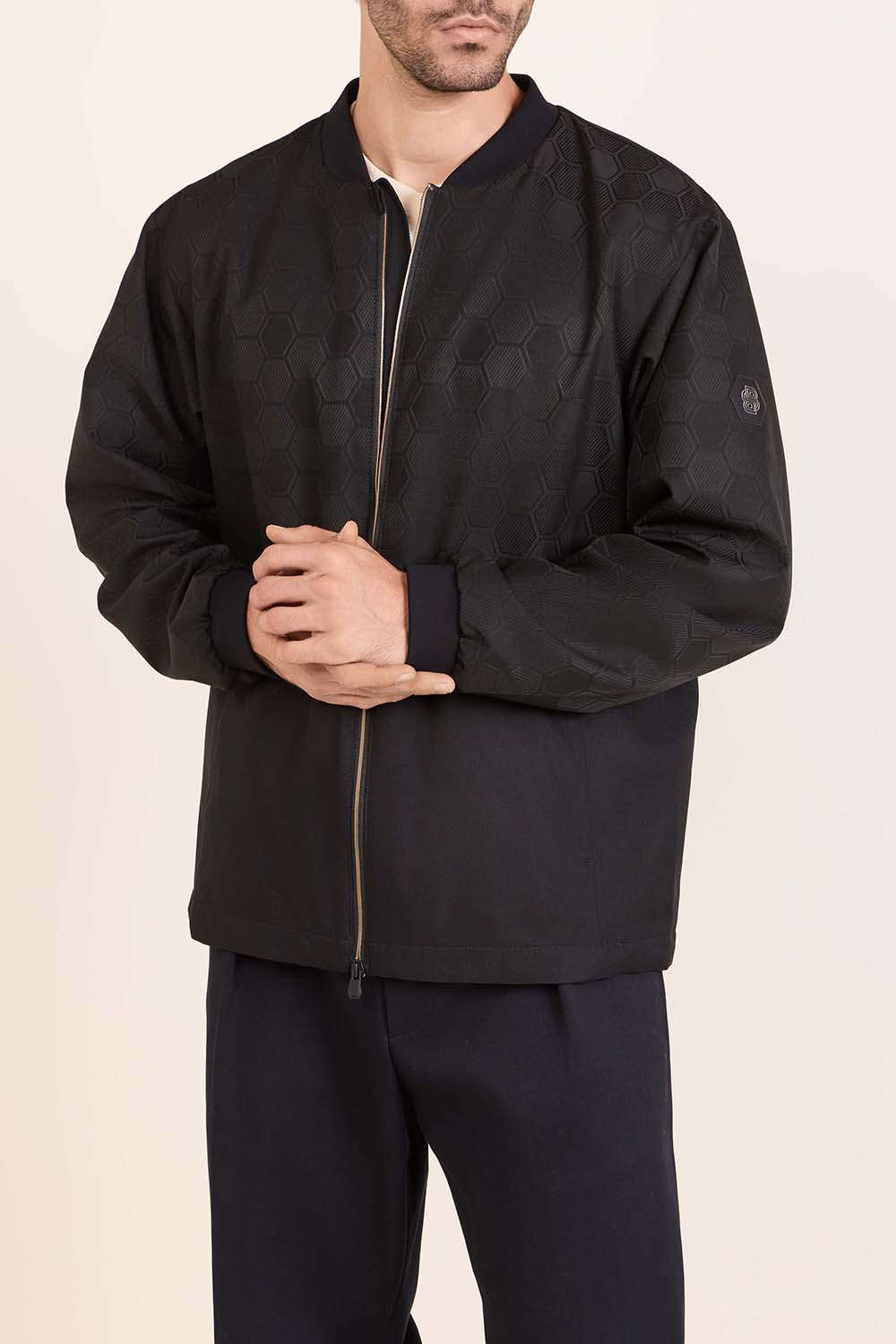 תמונת דוגמן קידמית של ז'קט רוח קל