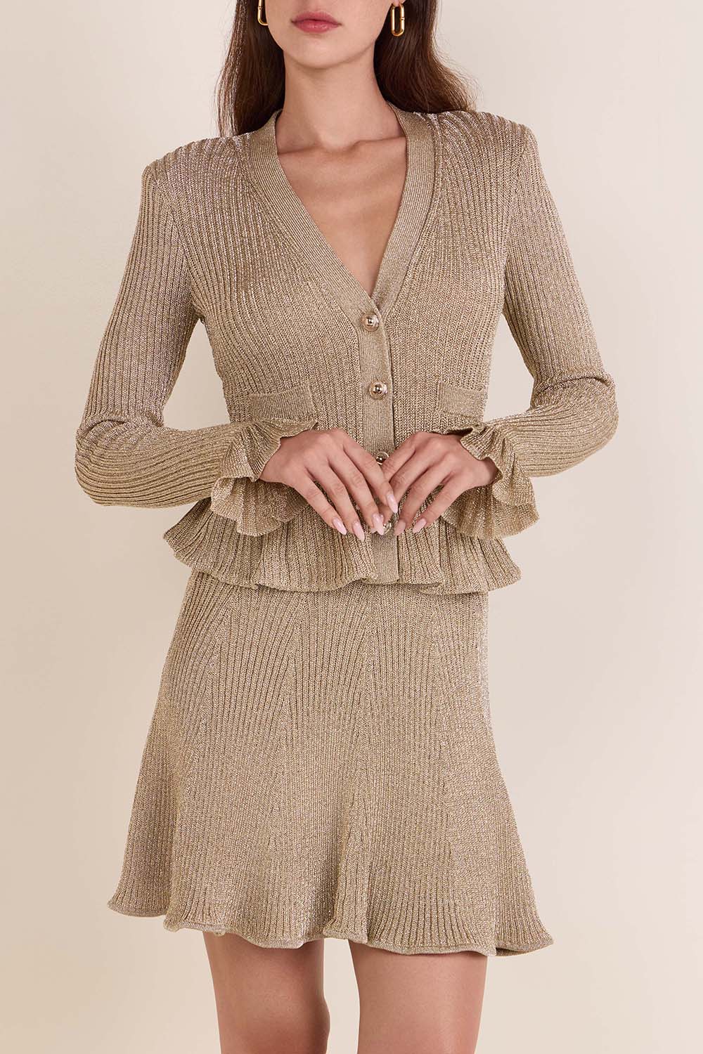 תמונת דוגמן קידמית של שמלת סריג מיני