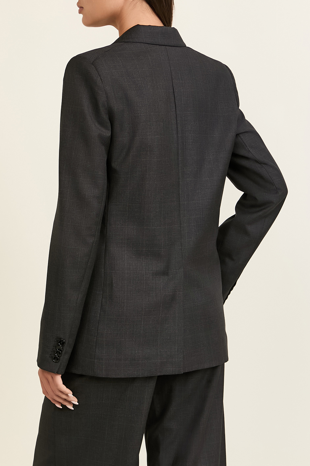 תמונת דוגמן אחורית של ז'קט מחוייט מצמר