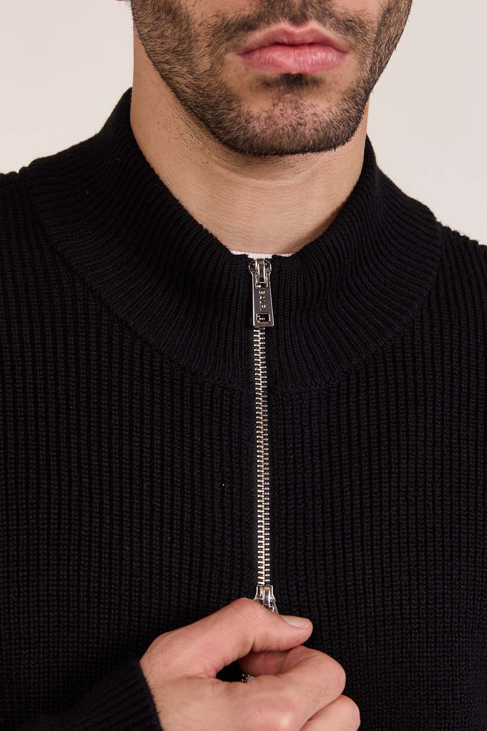 סריג עם רוכסן