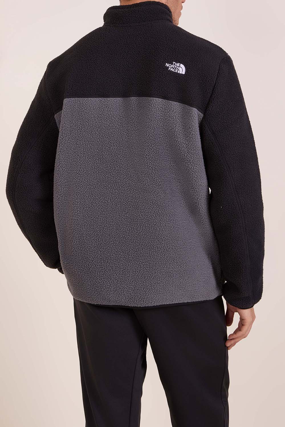 ז'קט פליז בגזרה רגילה