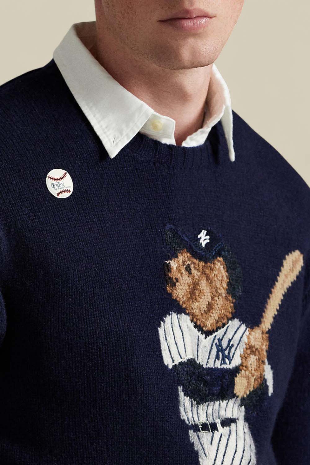 תמונת תקריב דוגמן של פולו ראלף לורן X MLB סריג דובי פולו