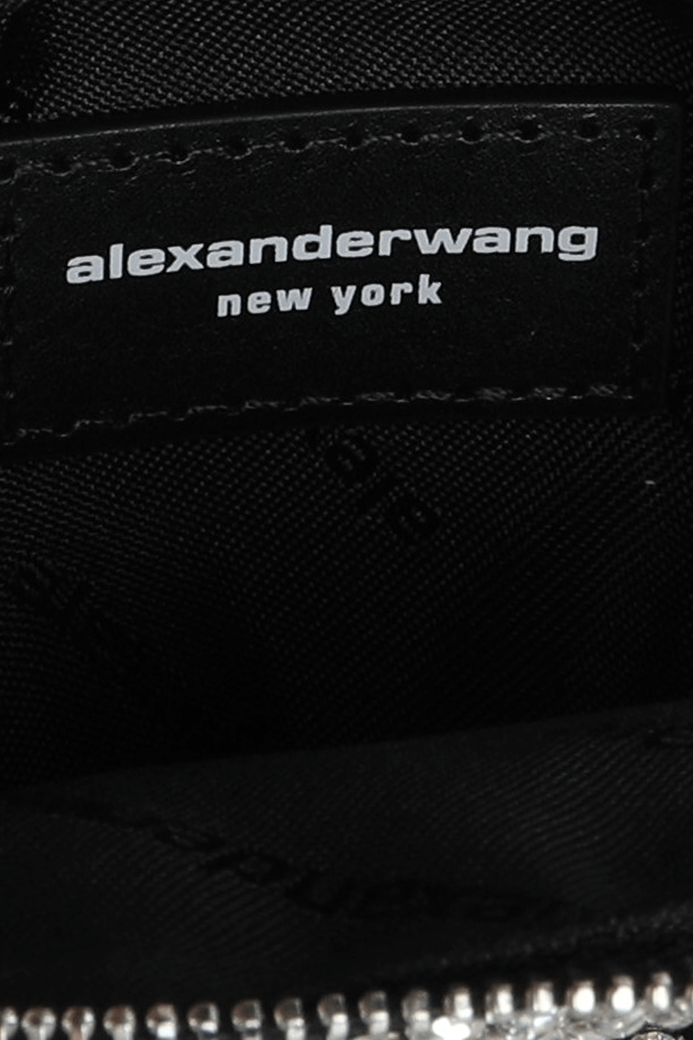 תמונת פנים של ארנק דובי משובץ קריסטלים בגוון כסוף