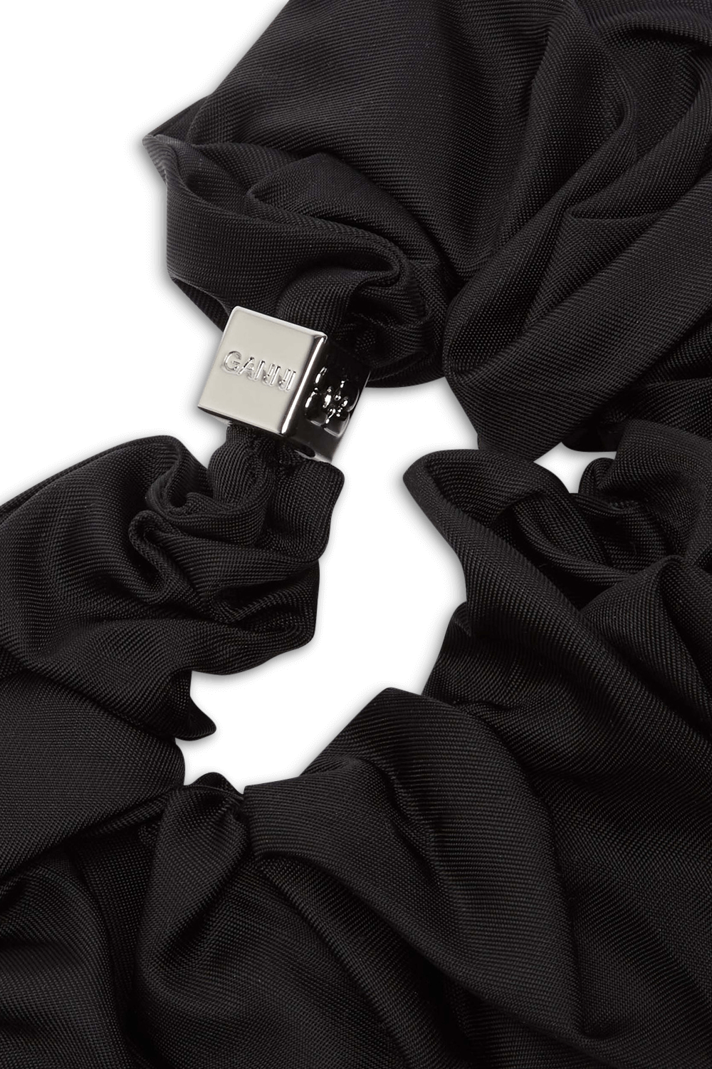 תמונה אחורית של גומייה לשיער