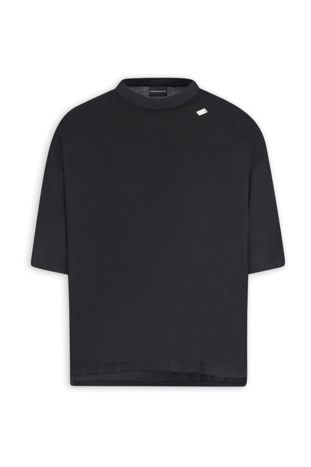 תמונה קידמית של חולצת טי