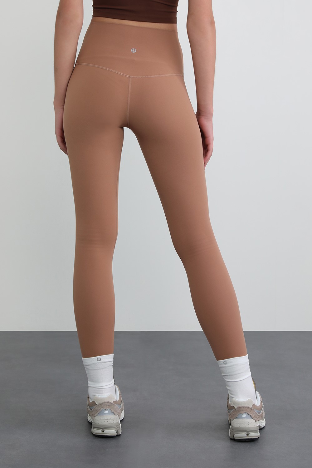 תמונת דוגמן אחורית של Align HR Pant 25" Leggings