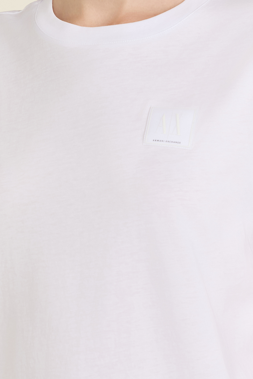 תמונת תקריב דוגמן של חולצת טי