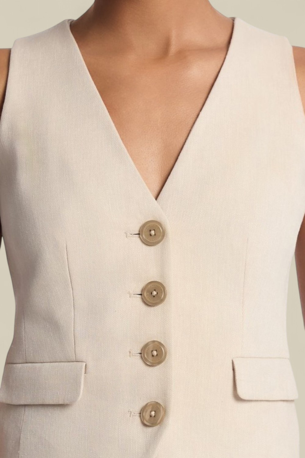 תמונת תקריב דוגמן של וסט