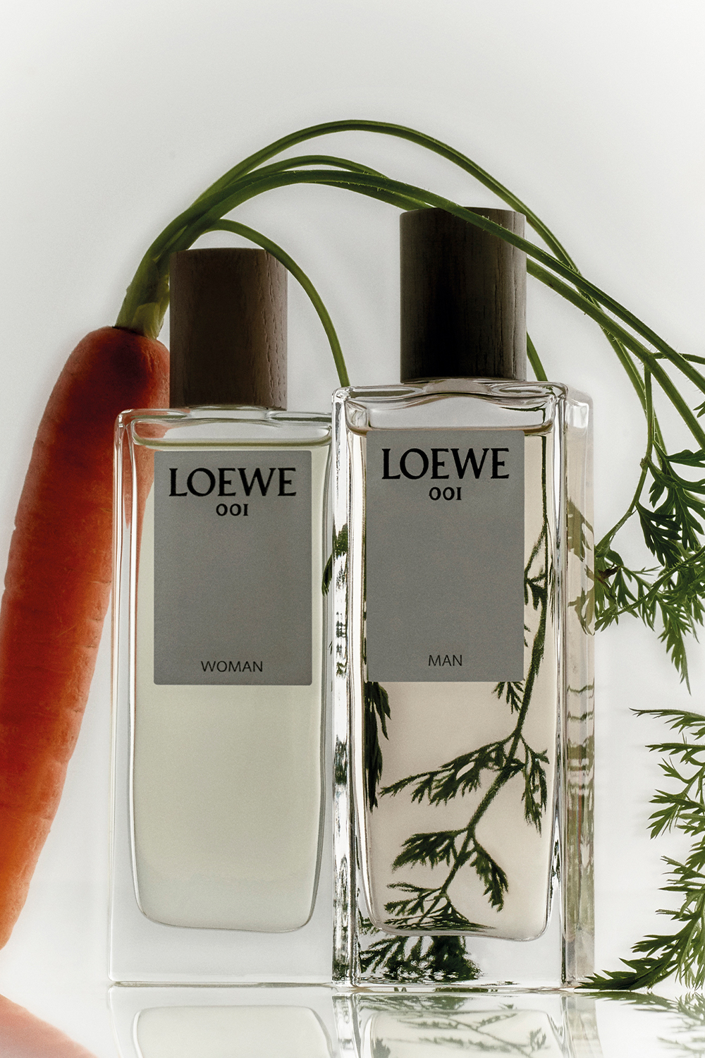 תמונת פנים של LOEWE 001 Woman Eau de Parfum 100 ml