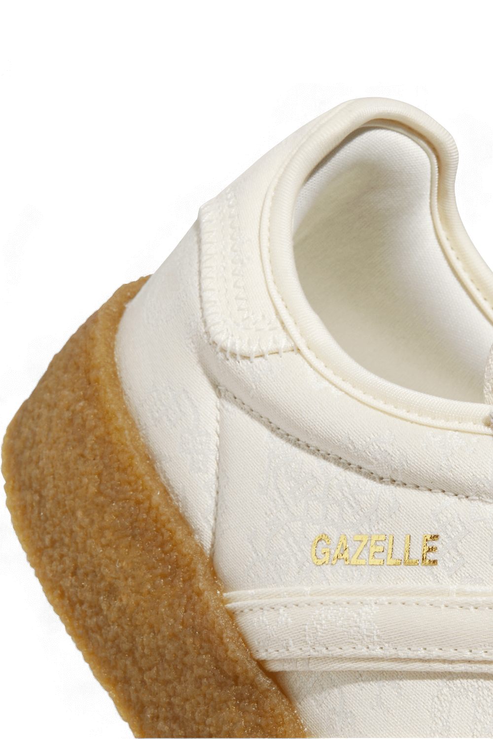 תמונת תקריב של אדידס X קלוט נעלי סניקרס גאזל