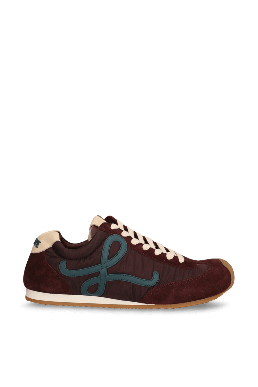 תמונה קידמית של נעלי סניקרס בלט ראנר