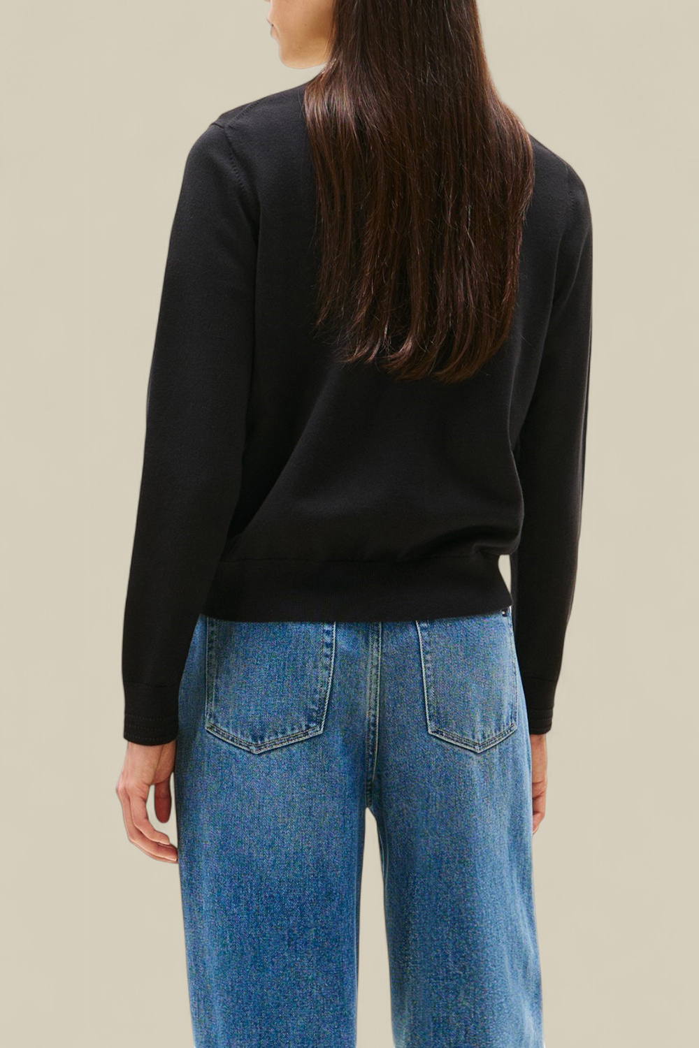 תמונת דוגמן אחורית של קרדיגן