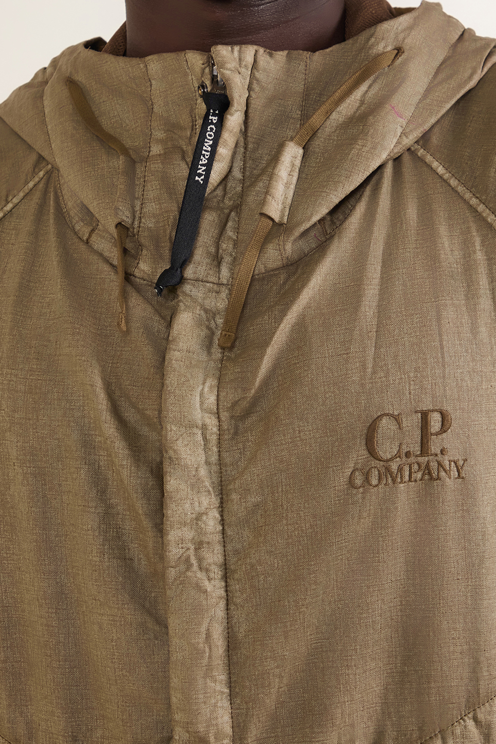 תמונת דוגמן אחורית של ז'קט קפוצ'ון