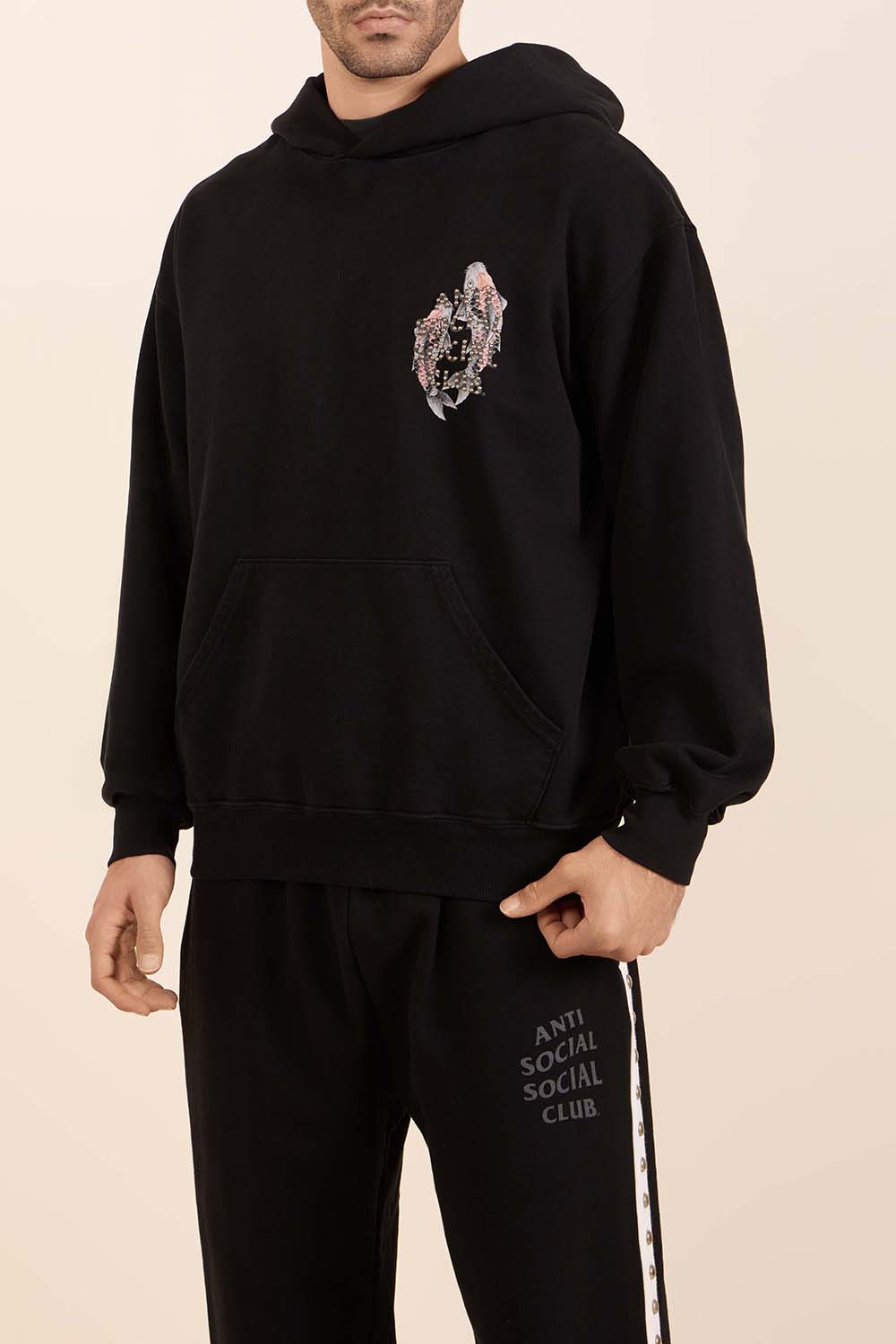 תמונת דוגמן קידמית של סווטשירט קפוצ'ון