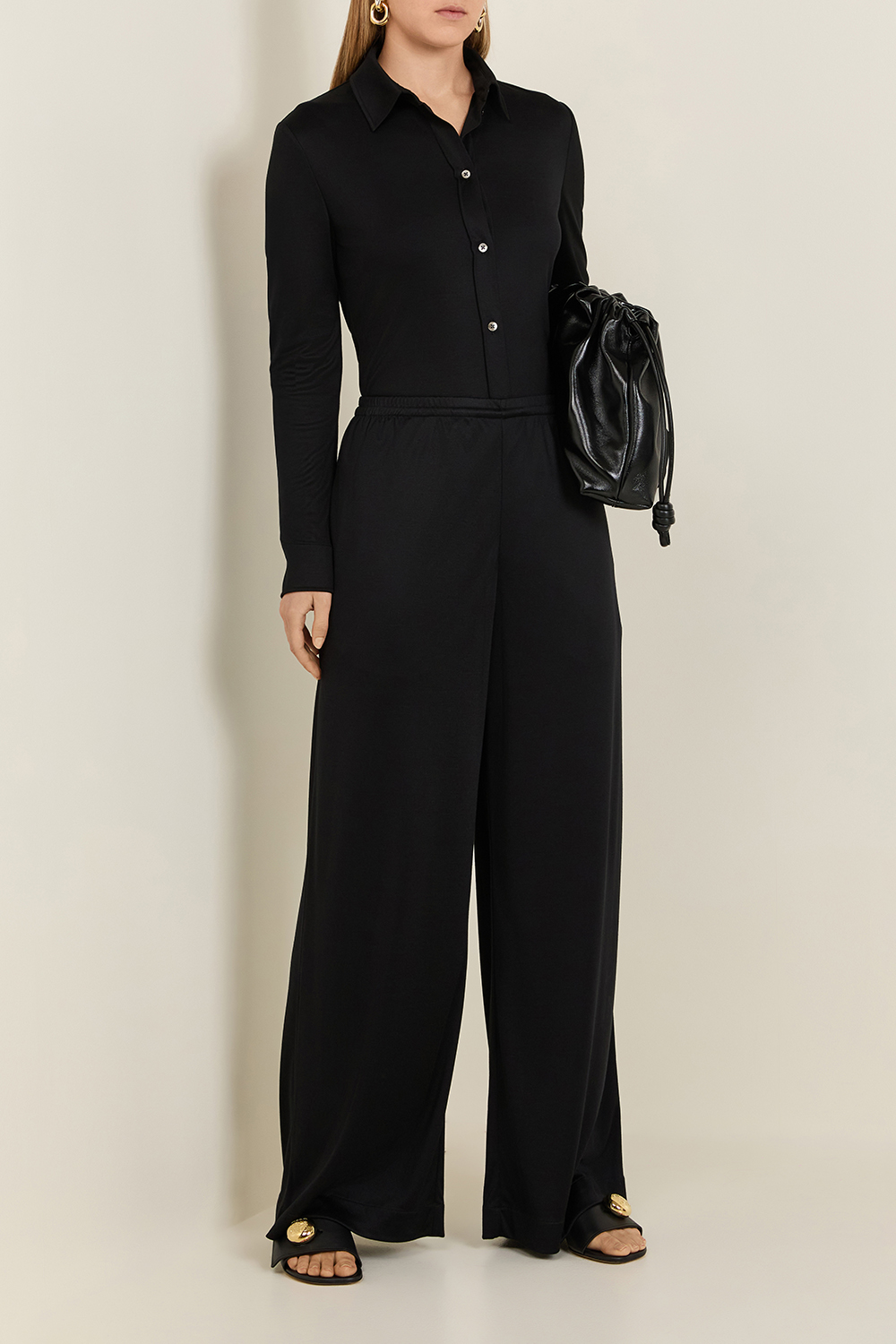 תמונת דוגמן קידמית של כפכפי מיולס