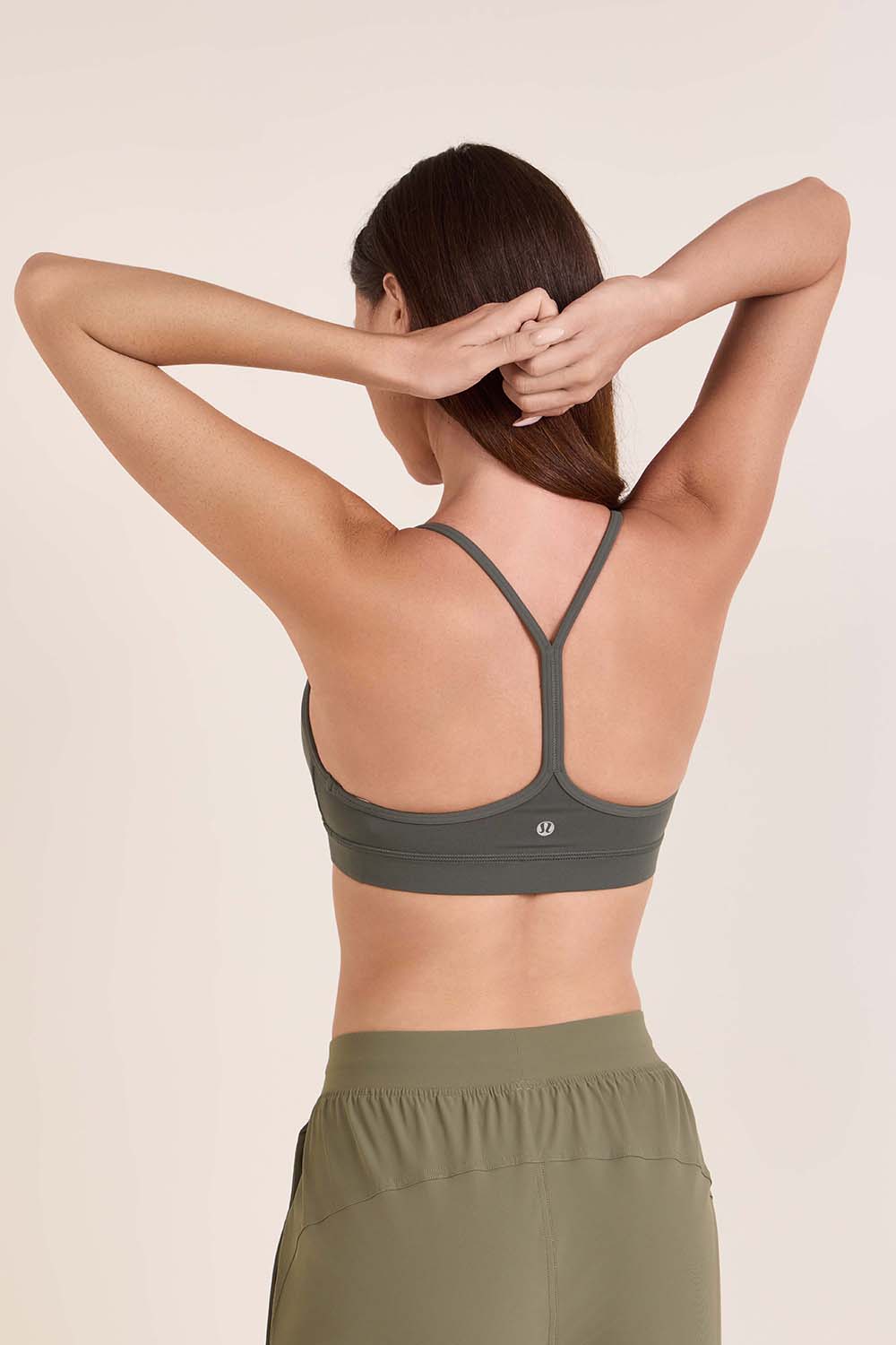 תמונת דוגמן אחורית של Flow Y Bra Nulu