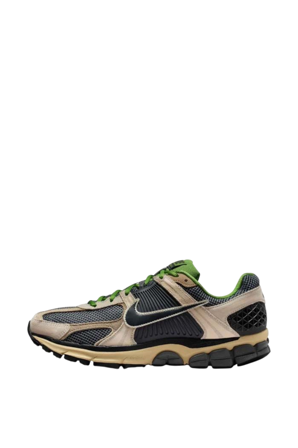 תמונה אחורית של נעלי סניקרס זום וומרו 5