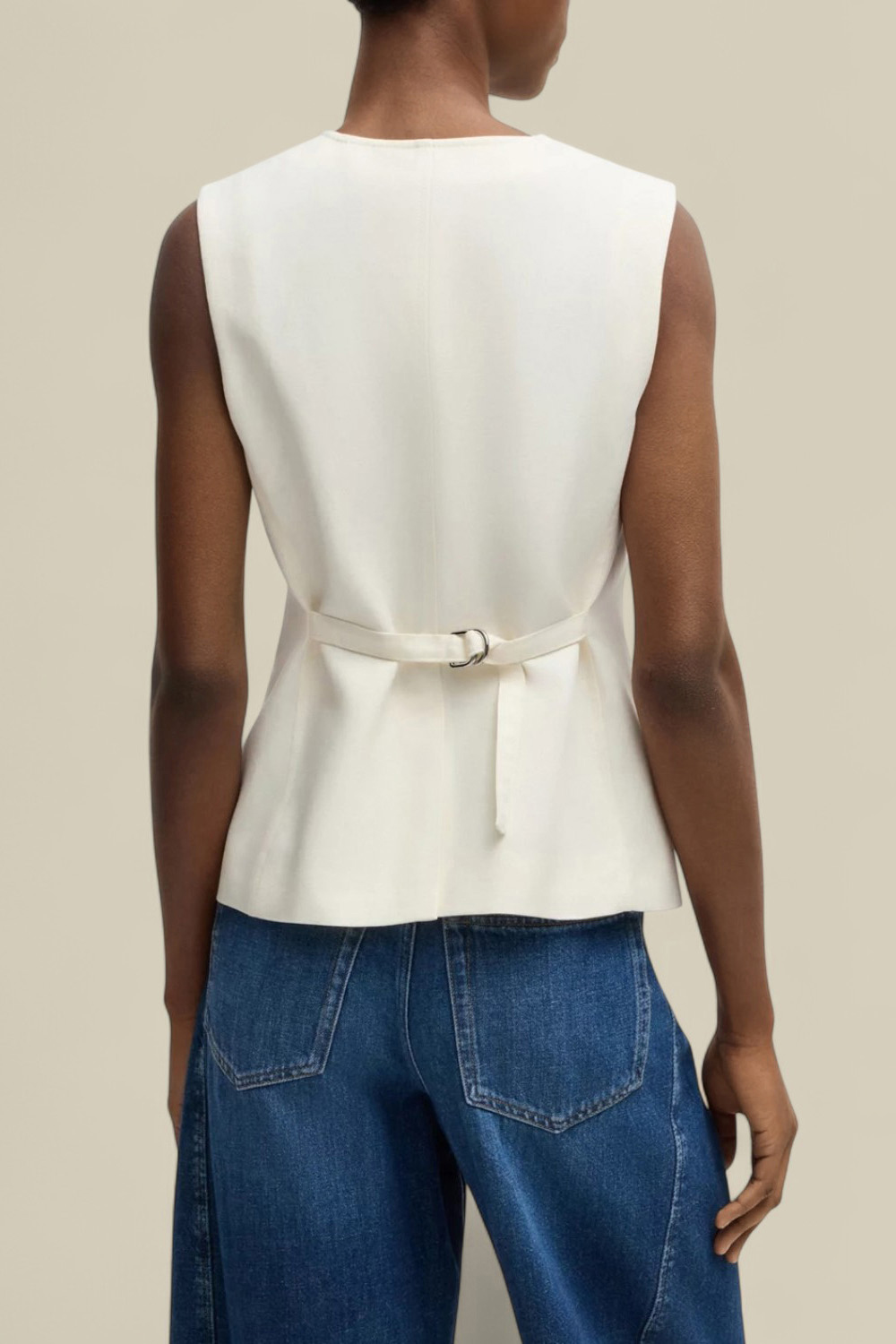 תמונת דוגמן אחורית של וסט מחוייט