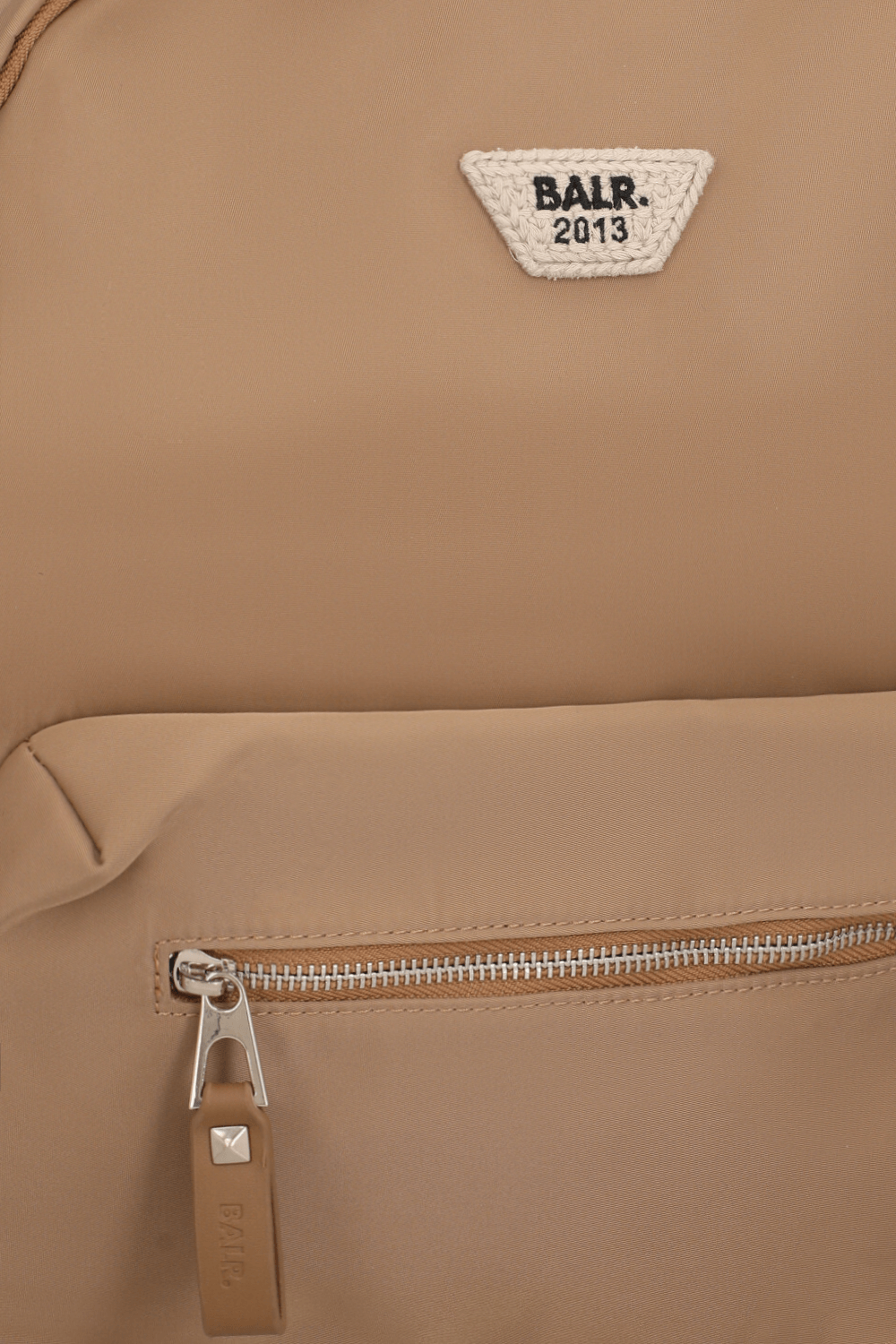 תמונת תקריב של תיק גב