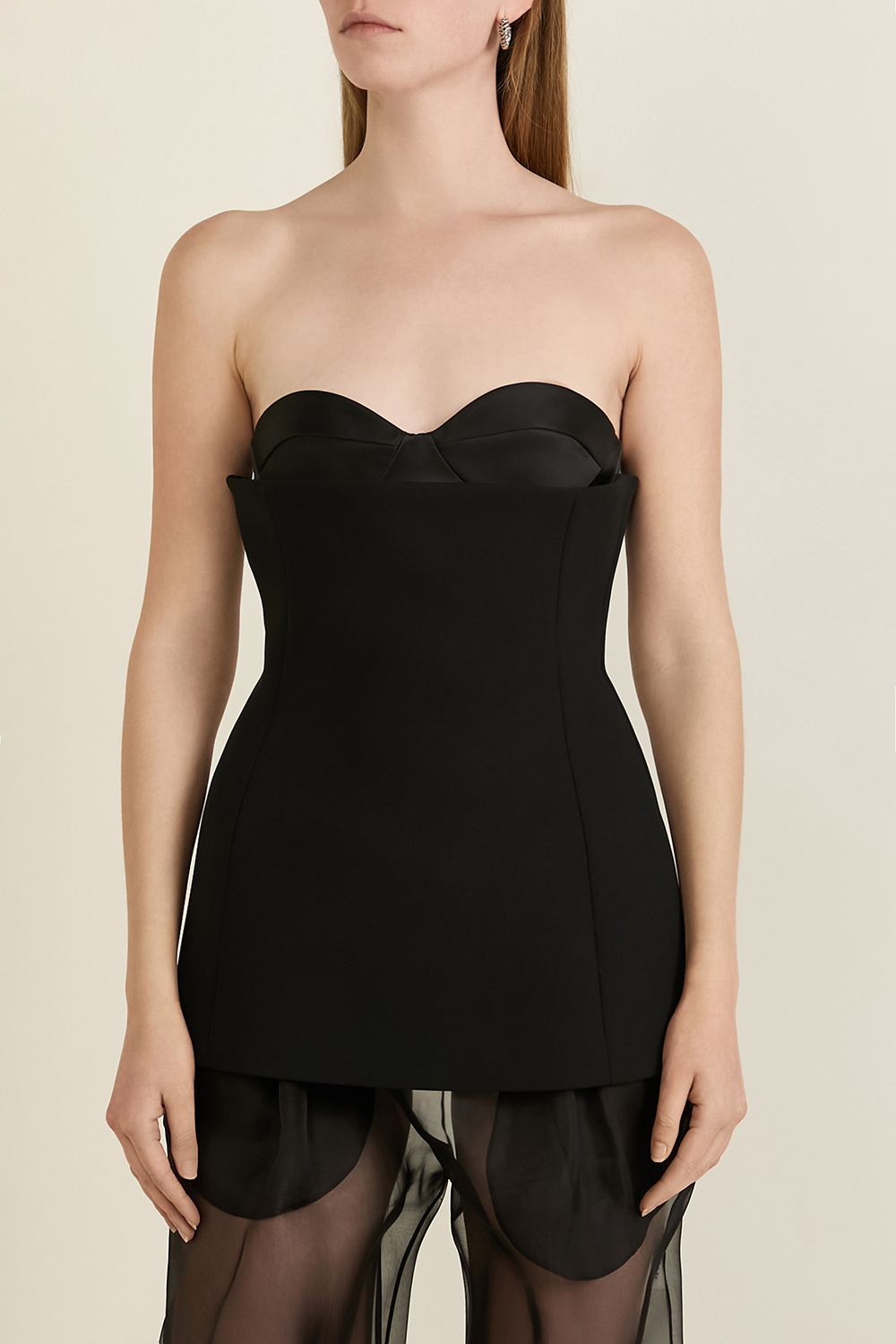 תמונת דוגמן קידמית של טופ סטרפלס