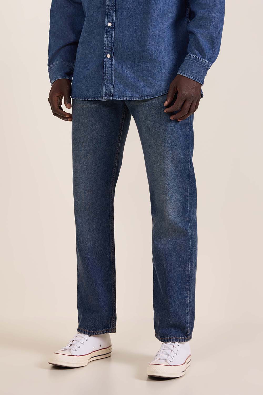 תמונת דוגמן קידמית של מכנסי ג'ינס 555 בגזרה ישרה