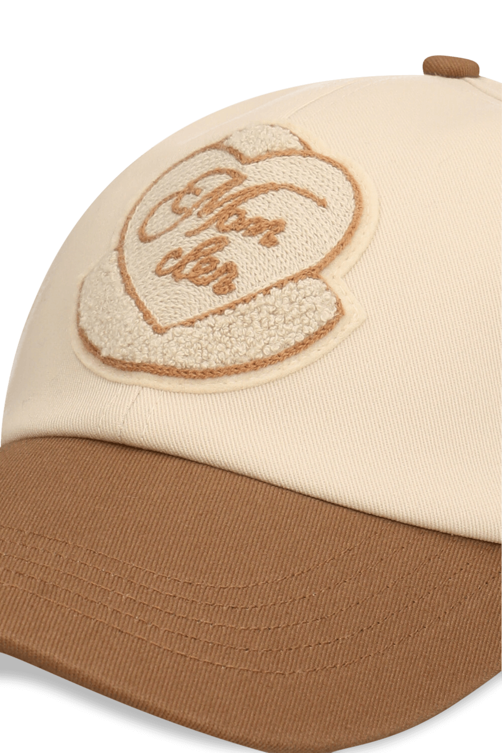 תמונת תקריב של כובע מצחייה