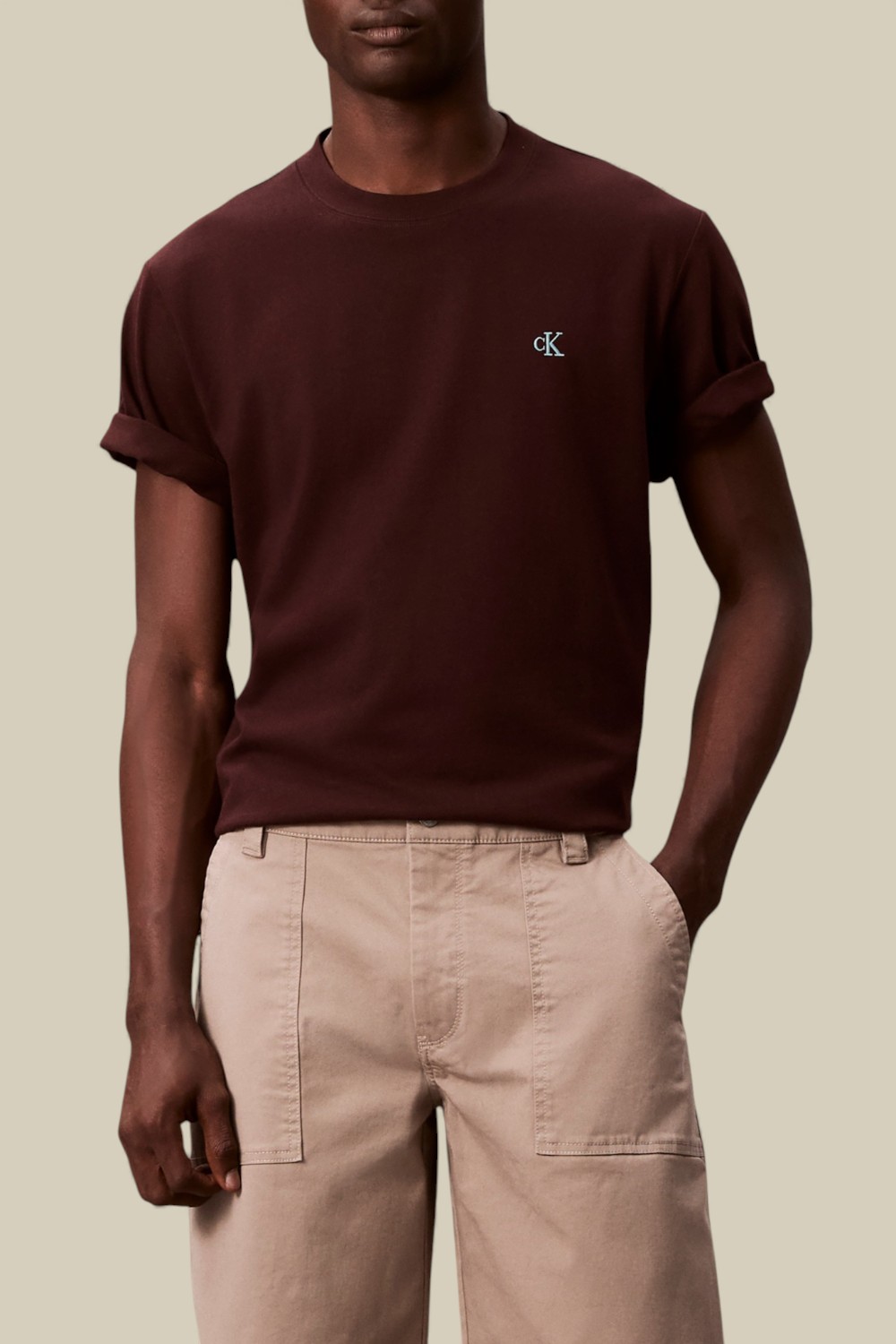 תמונת דוגמן קידמית של חולצת טי