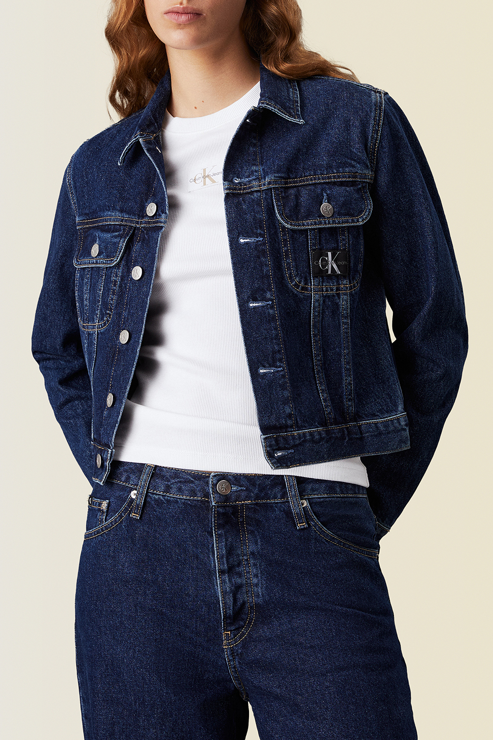 תמונת דוגמן קידמית של ז'קט ג'ינס קרופ