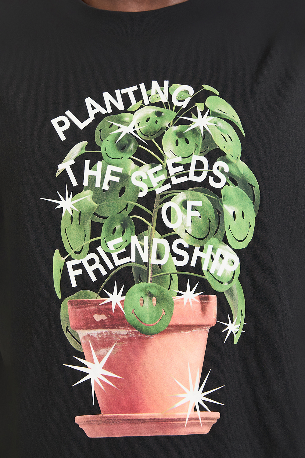 תמונת דוגמן אחורית של חולצת טי