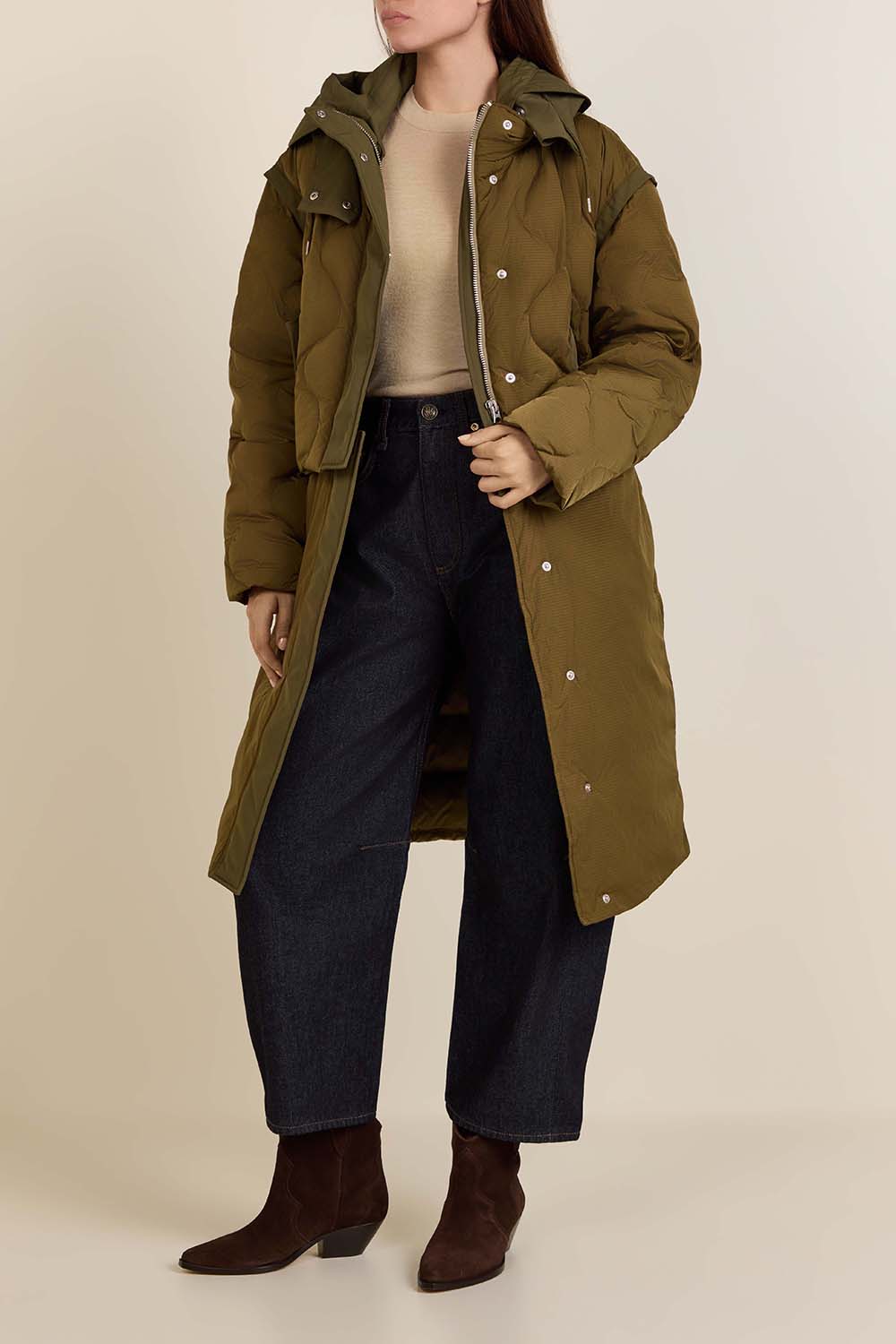 תמונת דוגמן קידמית של מעיל ורסטילי