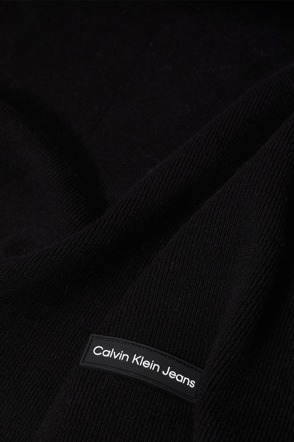 תמונת פנים של מארז כובע גרב וצעיף