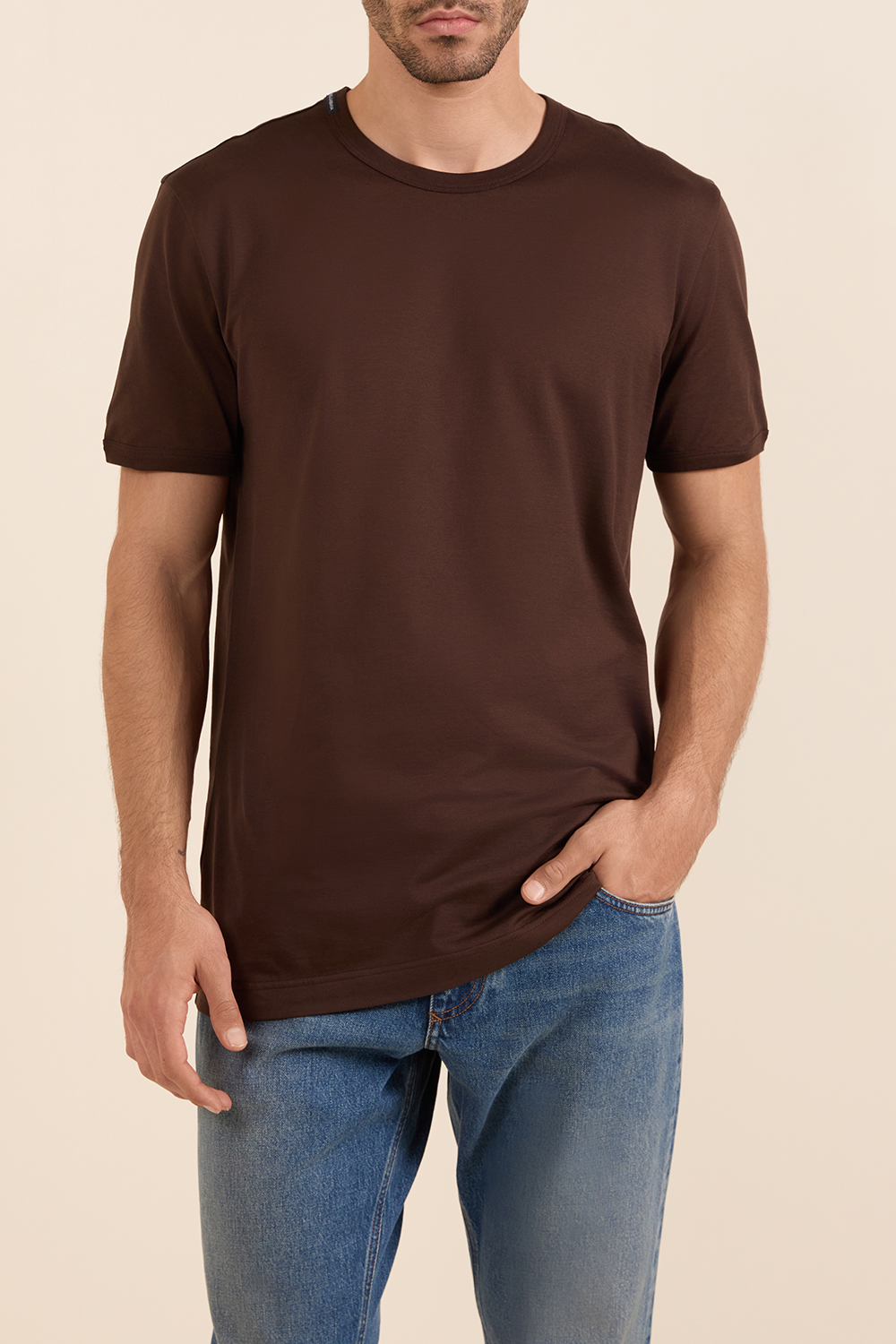 תמונת דוגמן קידמית של חולצת טי