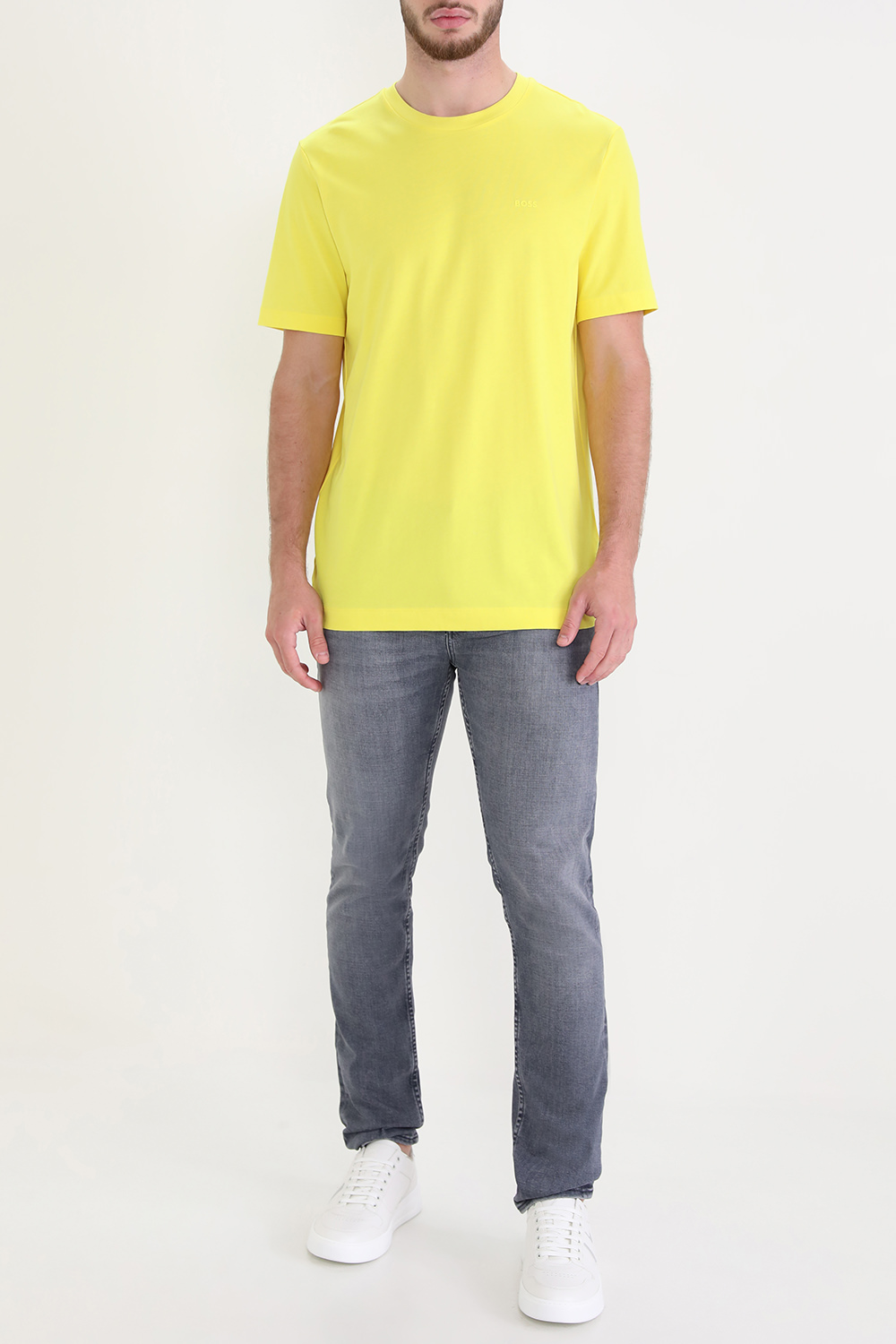 תמונת דוגמן קידמית של נעלי סניקרס מעור טבעוני