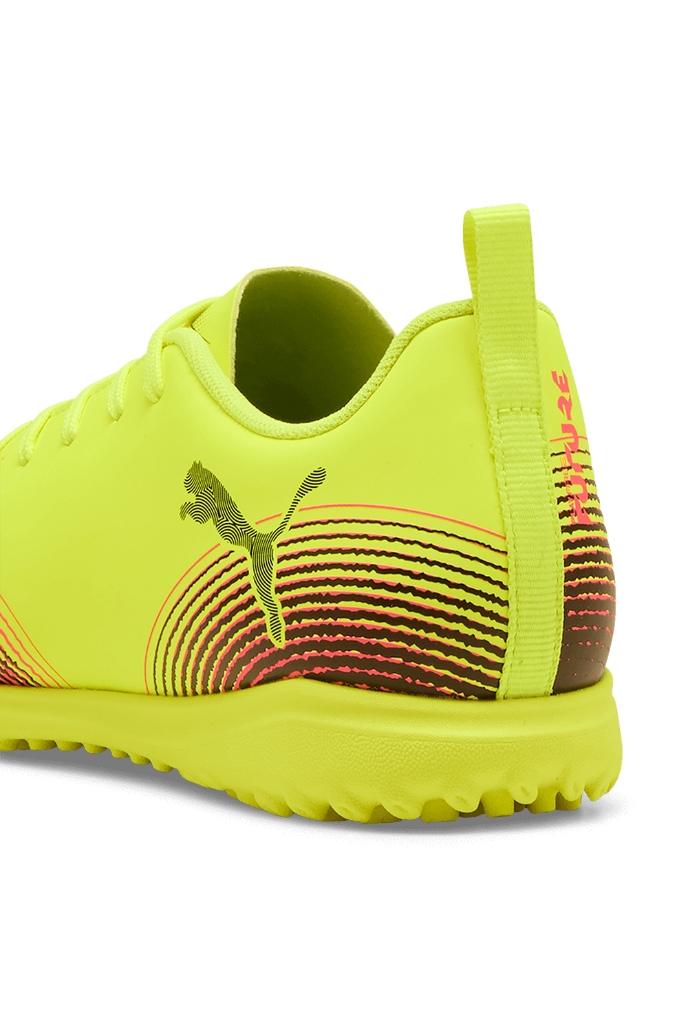 תמונת תקריב של נעלי קטרגל פיוצ'ר 8 פליי