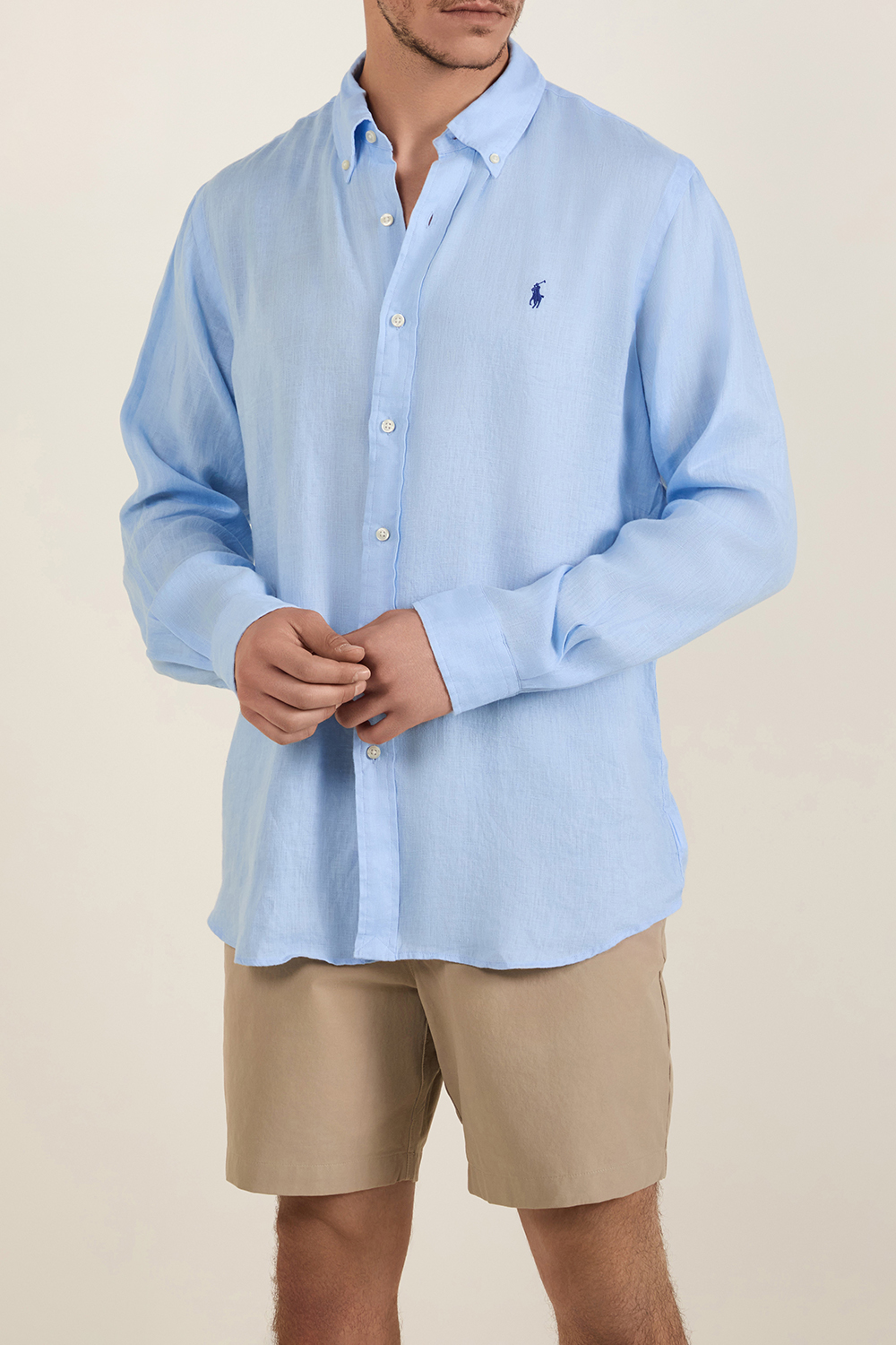 תמונת דוגמן קידמית של חולצת כפתורים מפשתן