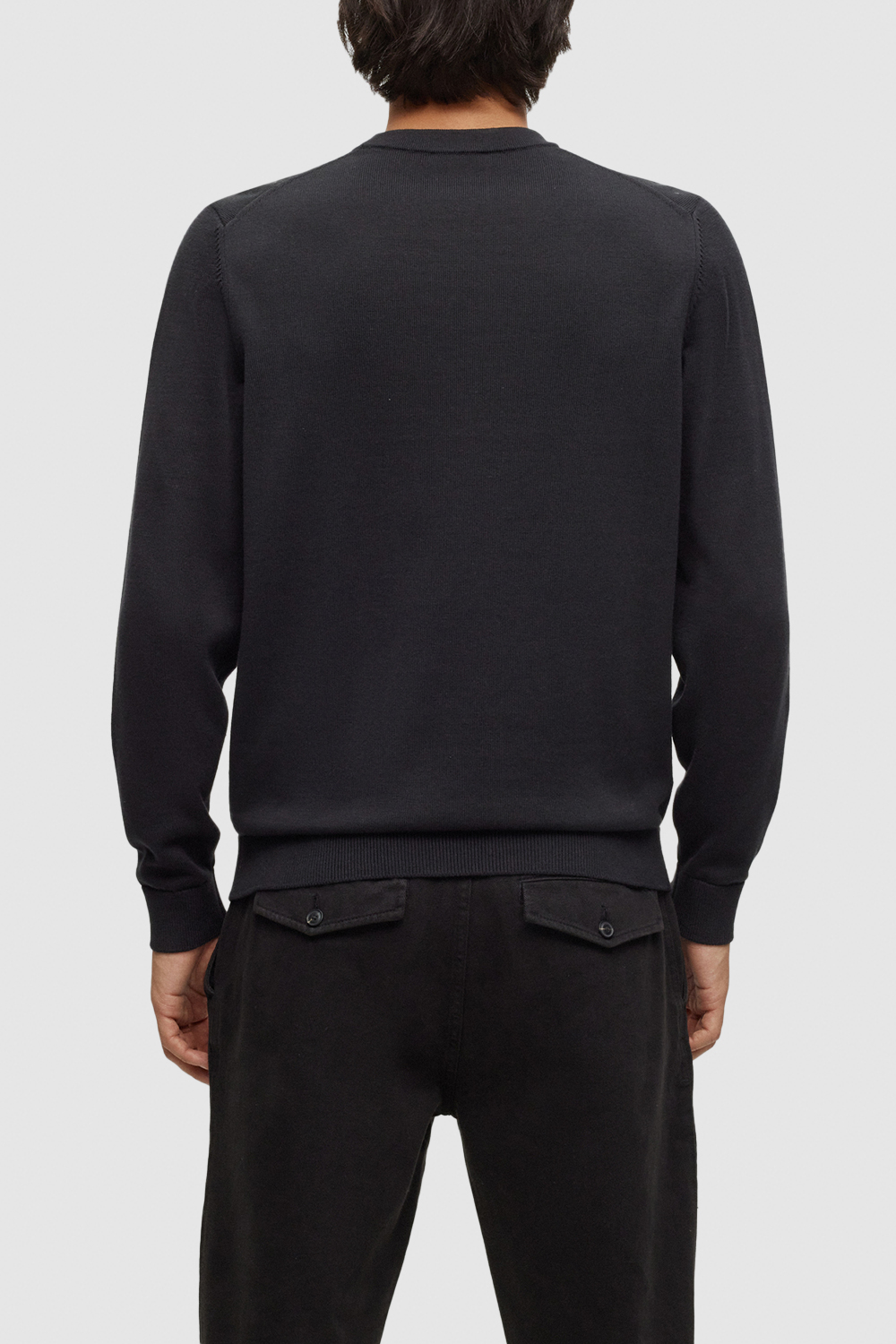 תמונת דוגמן אחורית של סוודר מכותנה אורגנית