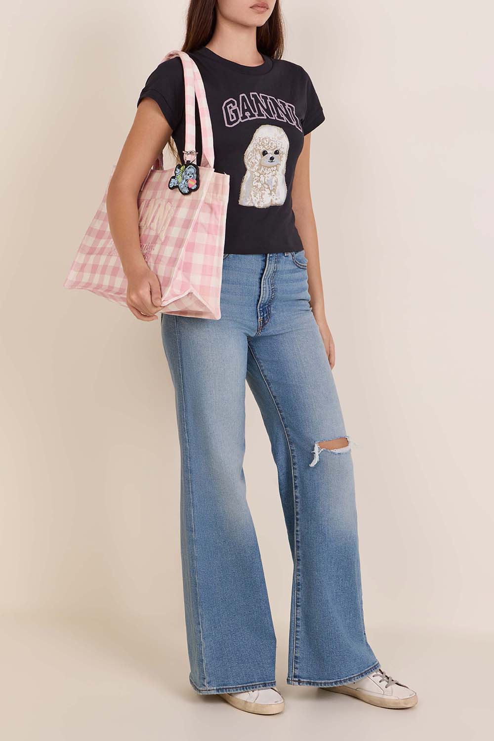 תמונת דוגמן קידמית של מחזיק מפתחות כלב