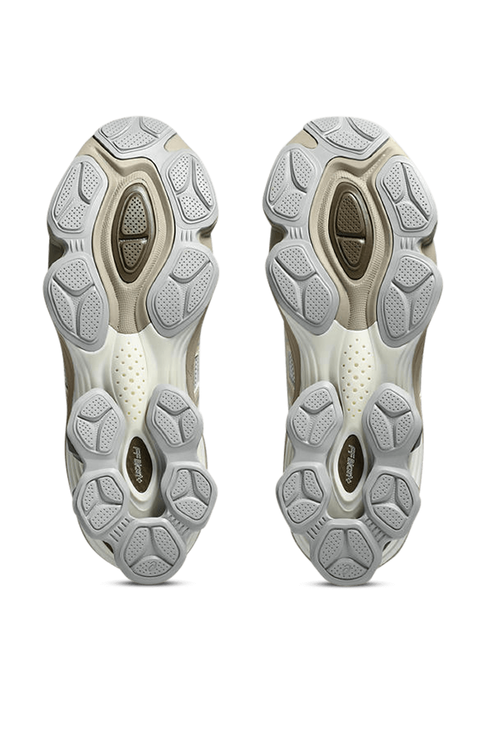 תמונת פנים של נעלי סניקרס ג'ל קינטיק פלואנט