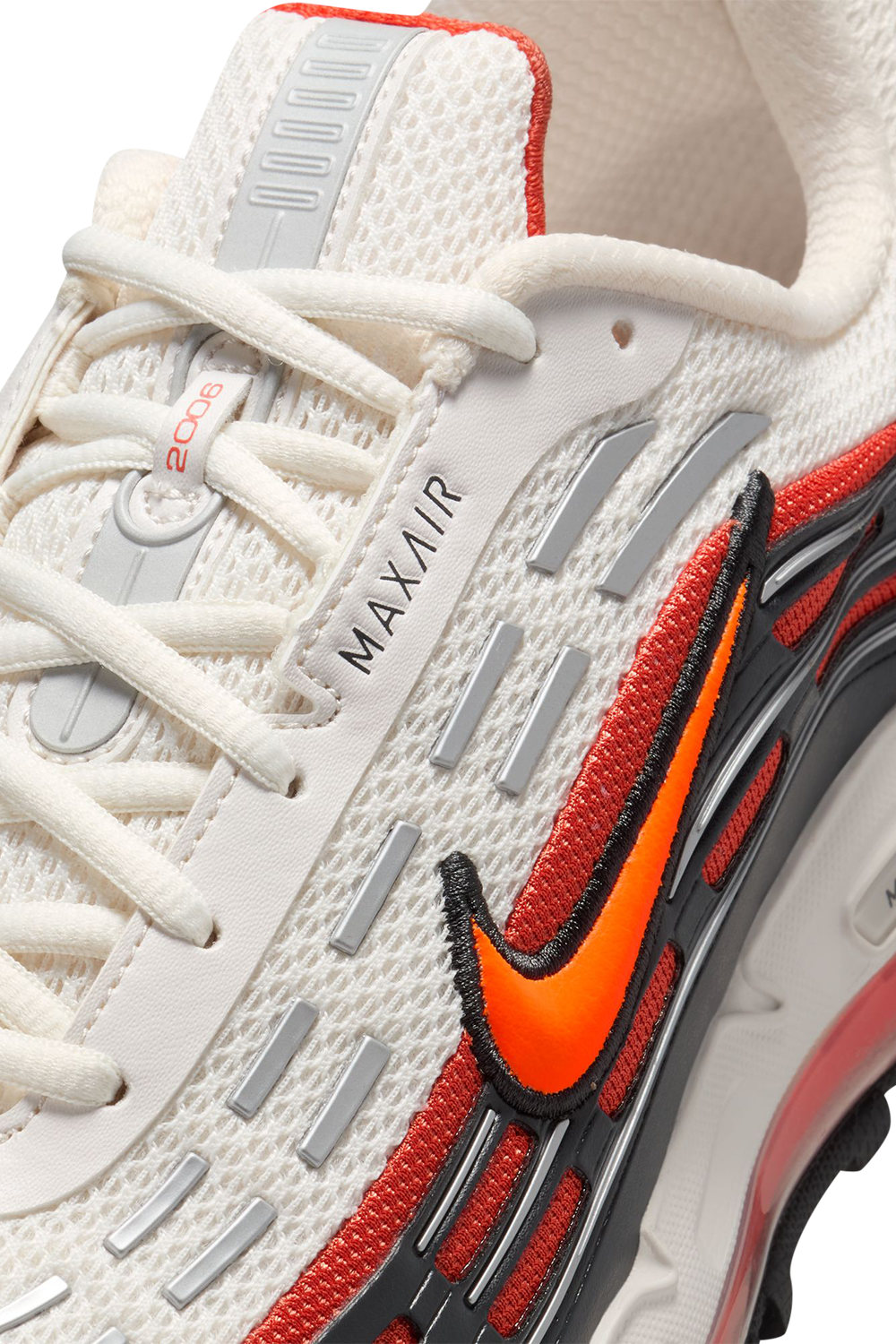 תמונת פנים של נעלי סניקרס אייר מקס טי. אל 2.5