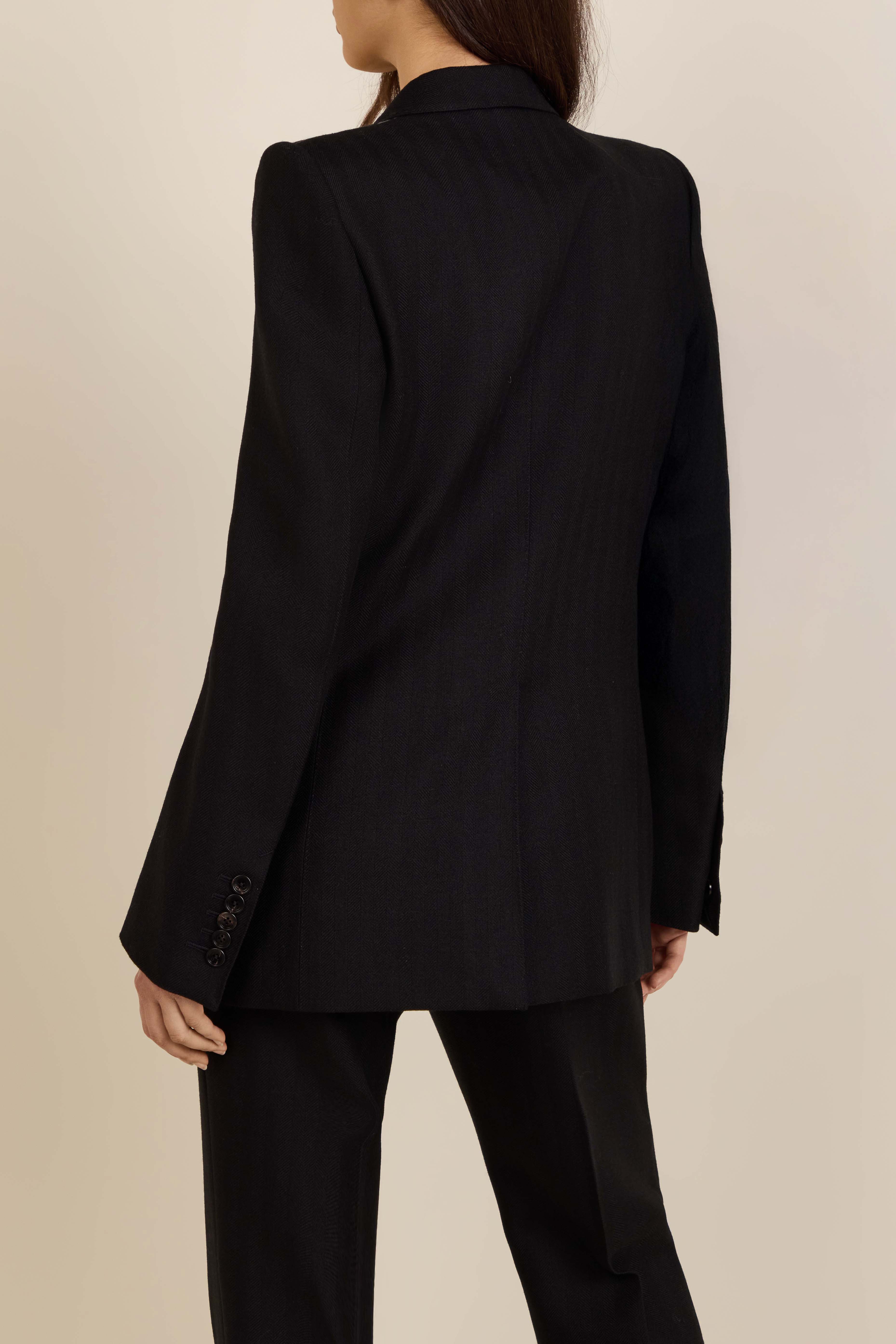 תמונת דוגמן אחורית של ז'קט מחוייט