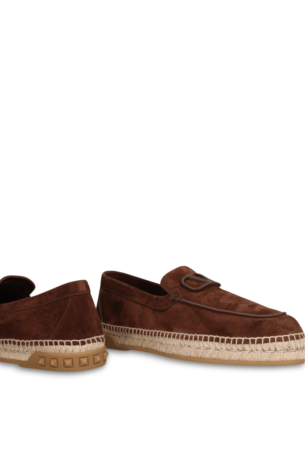 תמונת תקריב של נעלי זמש אספדריל