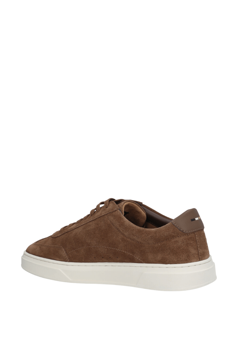 תמונה אחורית של נעלי סניקרס