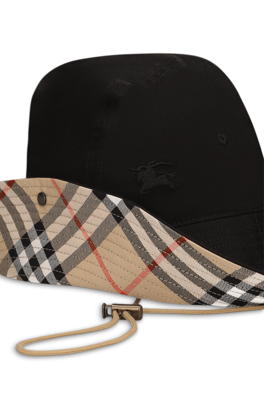 תמונת תקריב של כובע דו צדדי