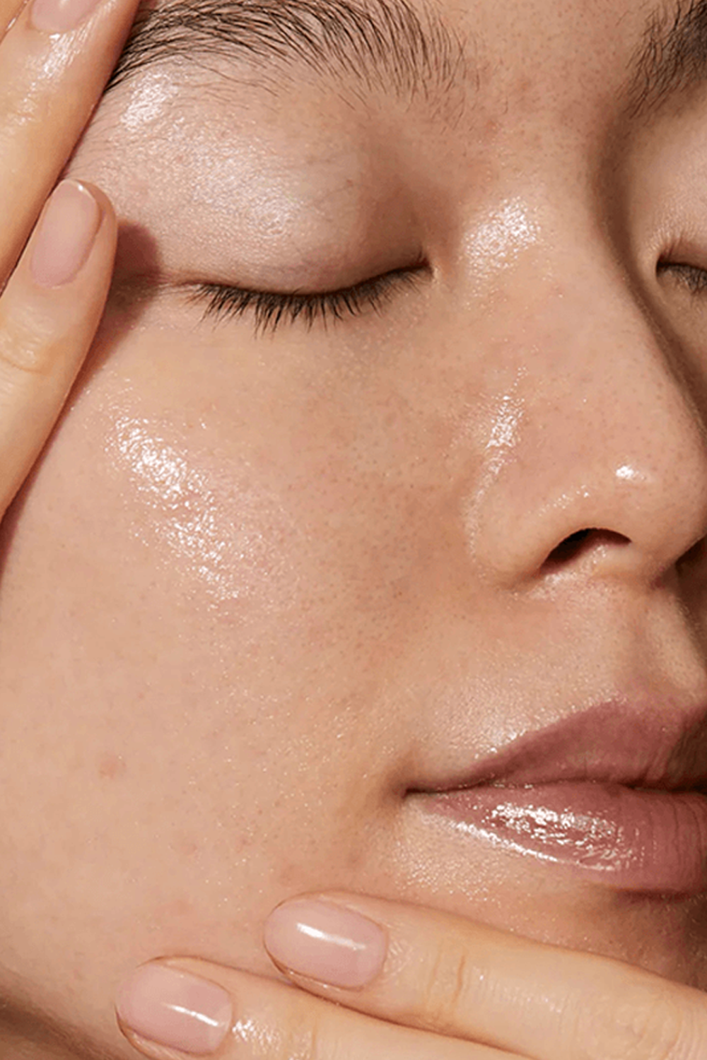 תמונת פנים של Queen Essence 100 ml