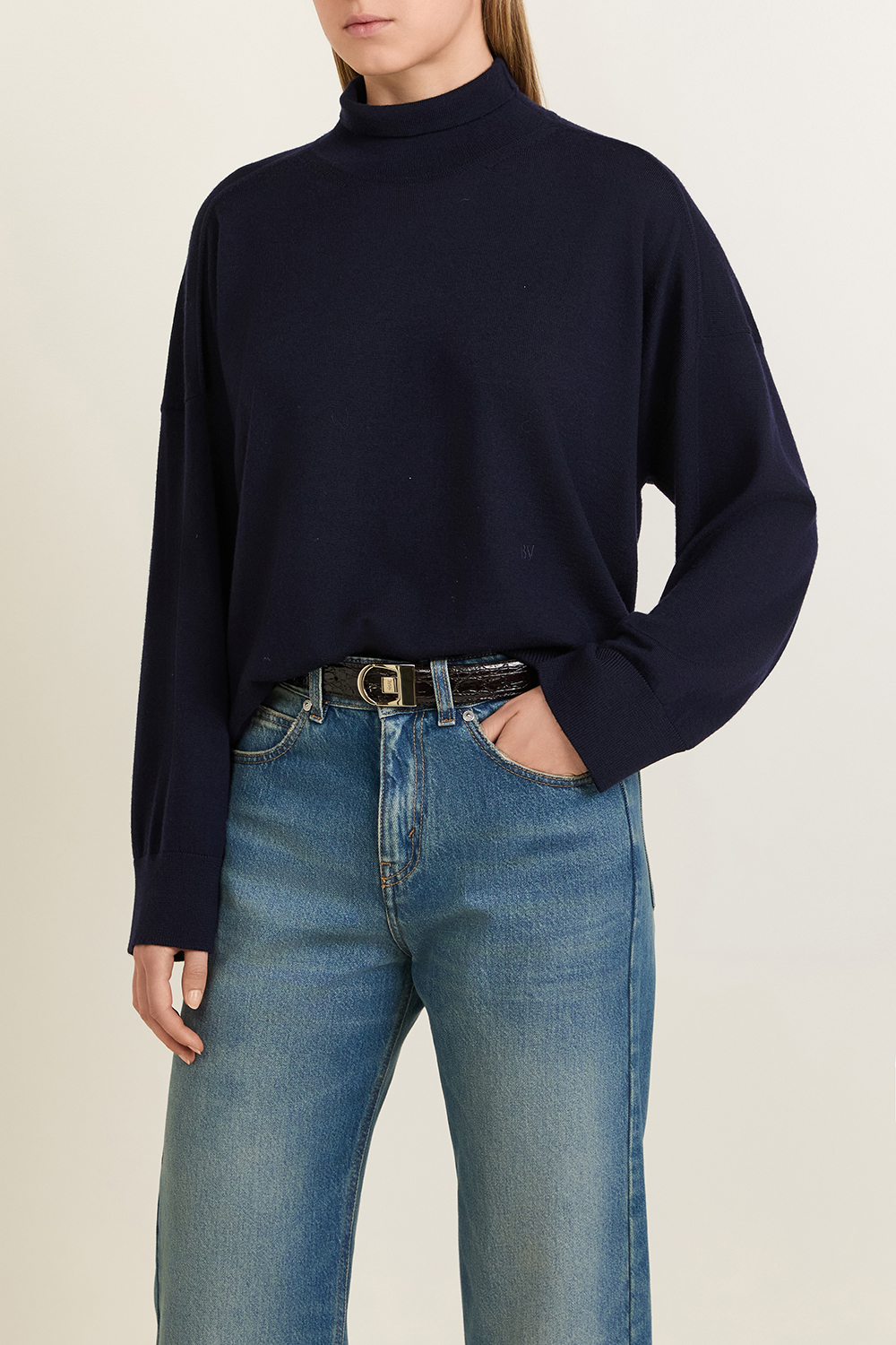 תמונת דוגמן קידמית של סריג צמר קצר